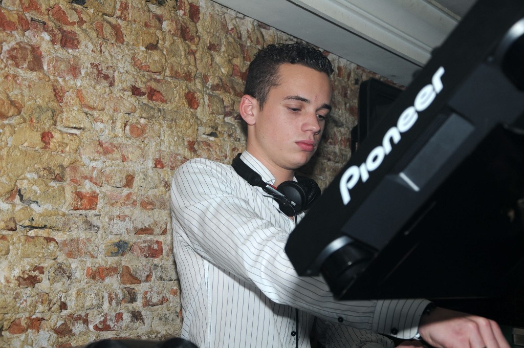 ../Images/Voorronde DJ contest 105.jpg